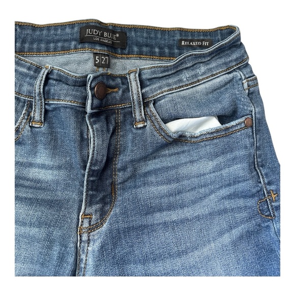 Judy Blue Distressed Relaxed Fit JB8271dk
Size 5/27 - Picture 2 of 4